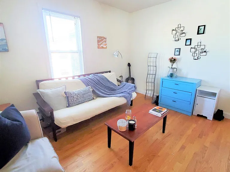 389 Columbia St #2 — Photo 10