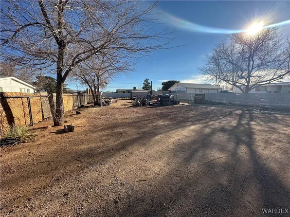 3142 E Ames Ave, Kingman, AZ 86409