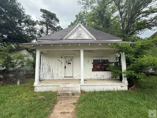 1904 Hazel St, Texarkana, TX 75501