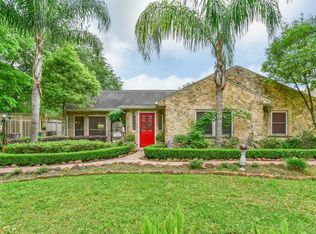 1342 Sue Barnett Dr, Houston, TX 77018
