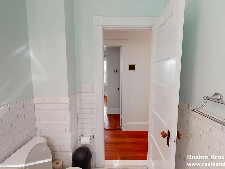 30 Roseclair St #3 — Photo 19