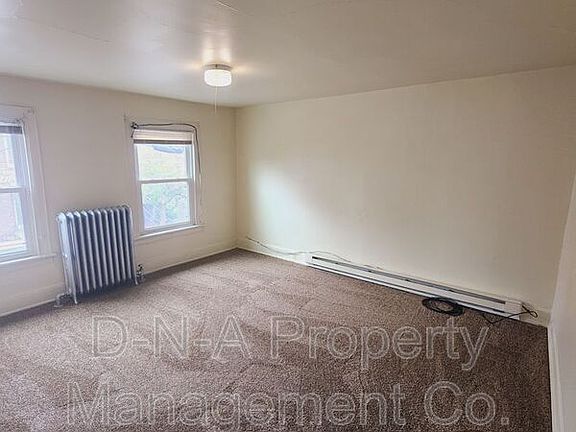 2nd image of 810 Monroe St #3d1c51b32