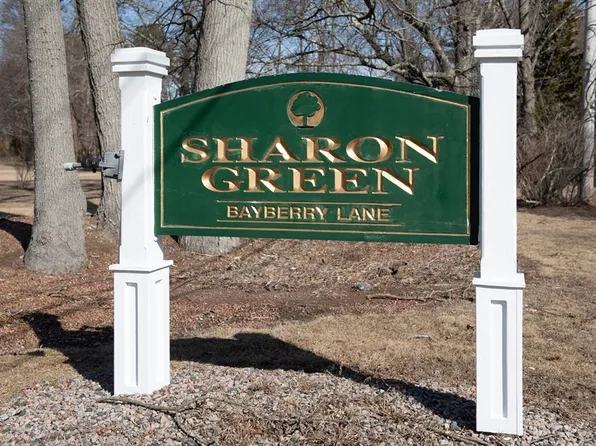 35 Bayberry Dr APT 2, Sharon, MA 02067