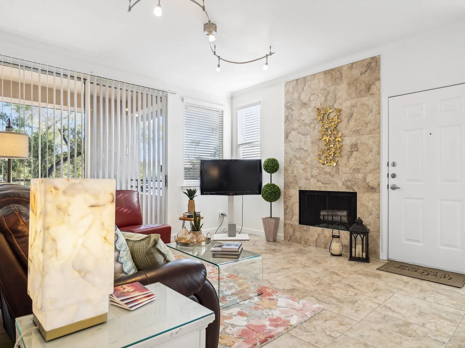 1 bed, 691 sqft, $1,500 — Photo 3