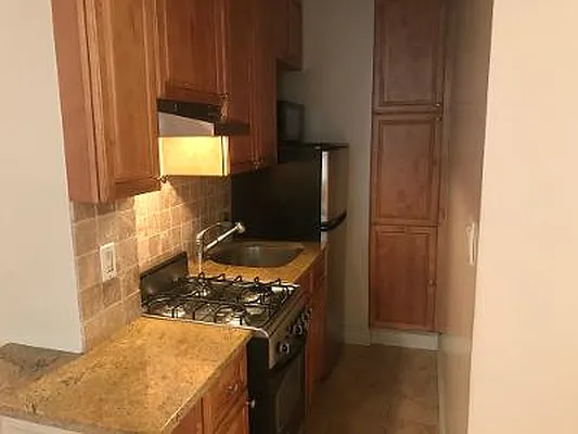 Rented by Magnone Real Estate | media 11