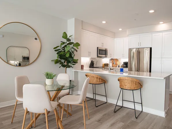 1105 S Cleveland St, Oceanside, CA 92054