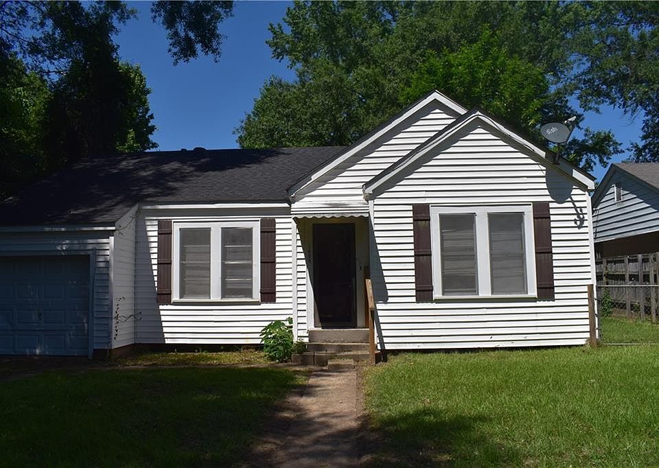 1st image of 1556 Berry Ave