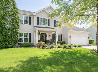 2143 Cherokee St, Grafton, WI 53024