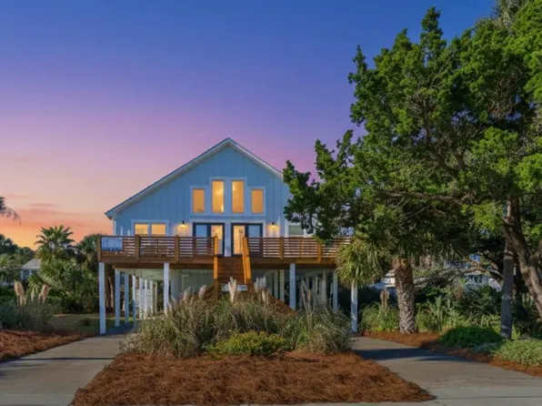 1303 Palmetto Blvd, Edisto Island, SC 29438