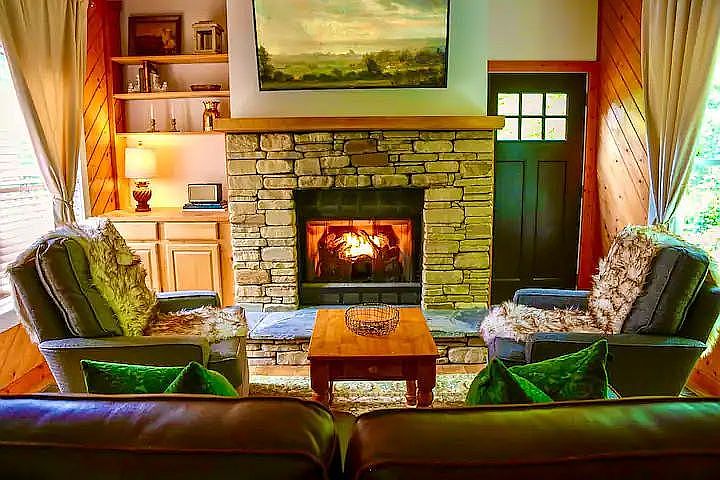 1st image of 1571 Franklin Rd