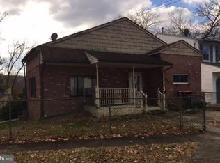 910 W Front St, Glendora, NJ 08029