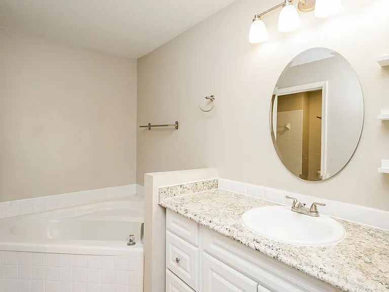 4166 Shadow Creek Cir — Photo 11