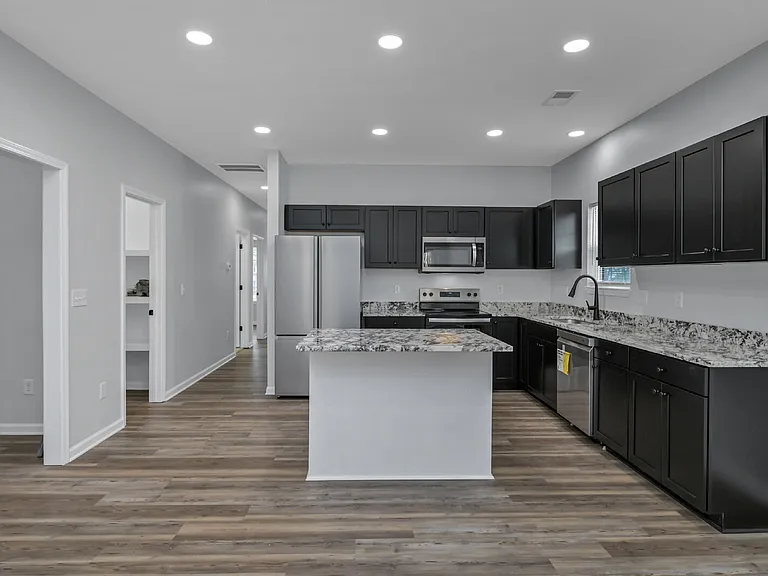 32 Roberson St — Photo 9