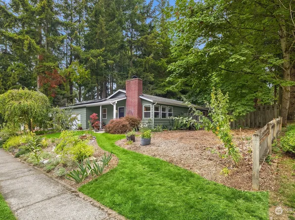 9504 169 Avenue NE, Redmond, WA 98052