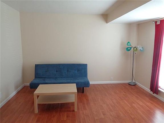 2nd image of 1301 Glenn Dr