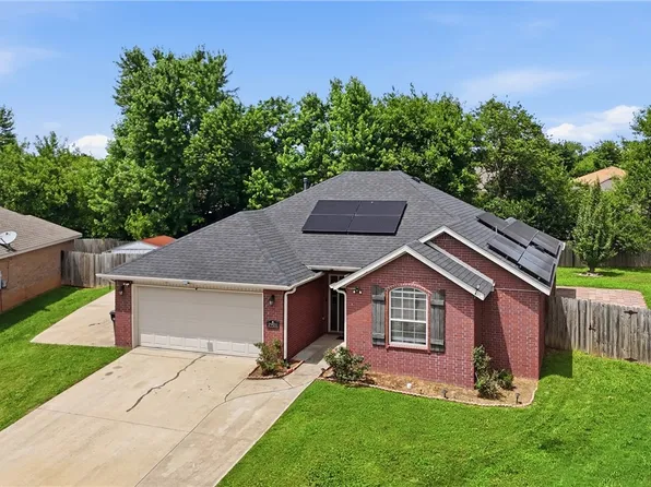 2901 S E St, Rogers, AR 72756