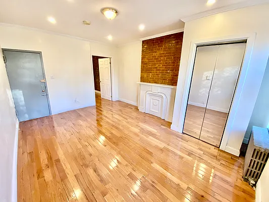 Rented by Compass | media 13