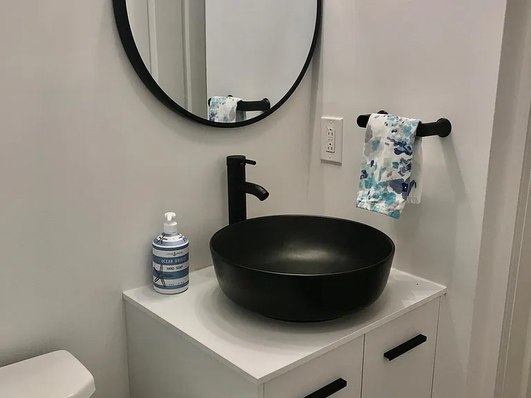 212 Simpson Ave #1 — Photo 17