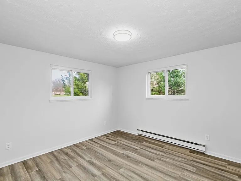 835 Constitution Ave — Photo 16