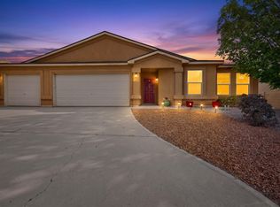 6125 Chaco Canyon Dr NE, Rio Rancho, NM 87144