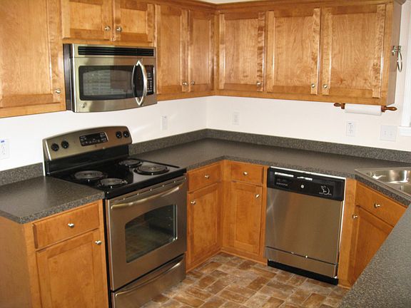 Kitchen w/ Stainless Apps. Ref also incl