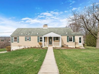 355 Carmell Dr, Pittsburgh, PA, 15241