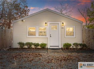 811 Pensacola Rd, Forked River, NJ 08731