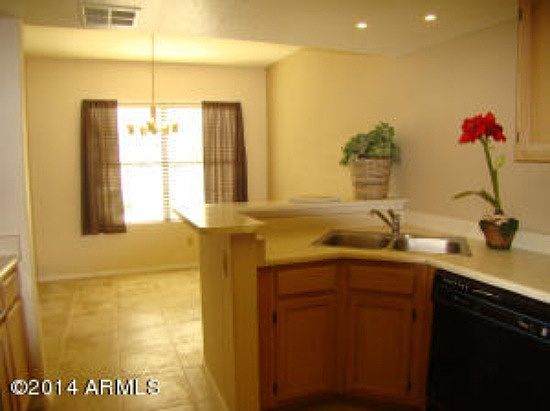 Kitchen dining room combo