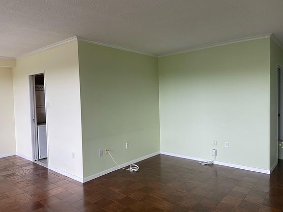 4th image of 3705 S George Mason Dr APT 712S