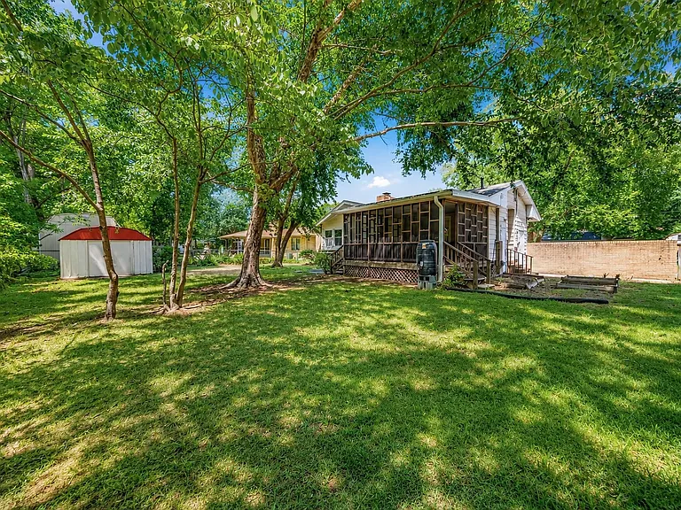 855 Catalina Dr — Photo 14