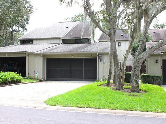 3rd image of 19 Birchwood Trl