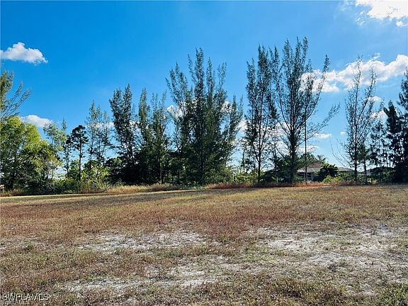 3rd image of 1800 NW 21st St