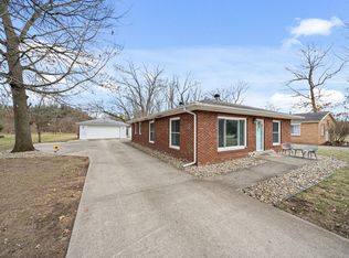 70281 Lakeview Dr, Edwardsburg, MI 49112