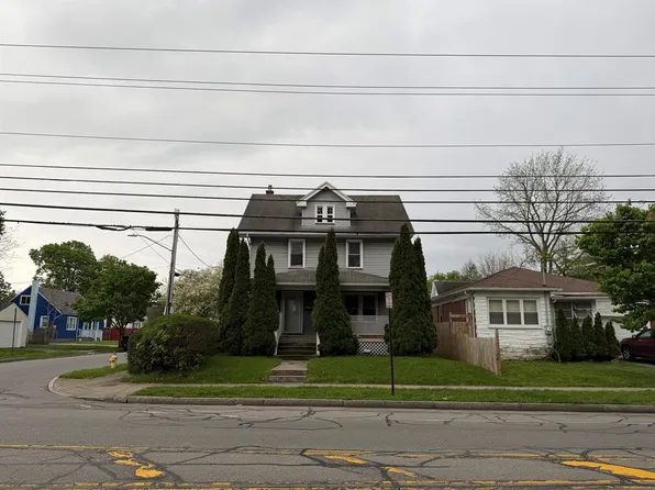 1661 Norton St, Rochester, NY 14609
