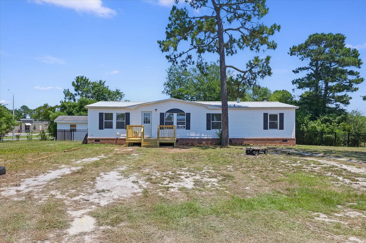 3 bed, 1512 sqft, $2,000 — Photo 1