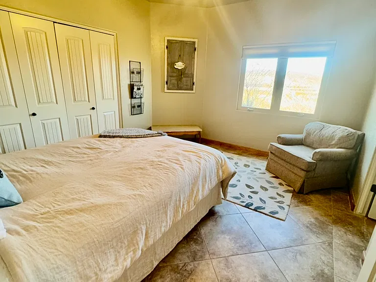 3369 S 1100 W — Photo 22