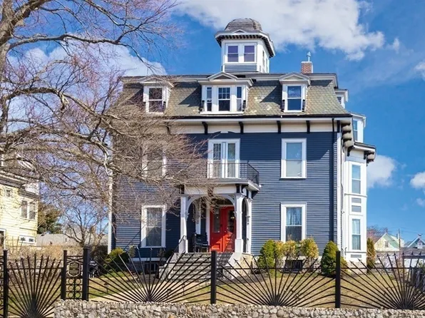 44 Mill St #3, Dorchester, MA 02122