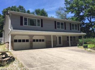 196 Whitehall Rd, Byram Township, NJ 07821