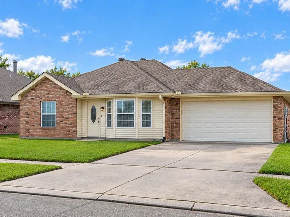 213 Wingfield Dr, Houma, LA 70360