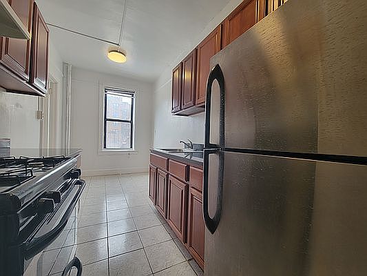2nd image of 4415 43rd Ave #3E
