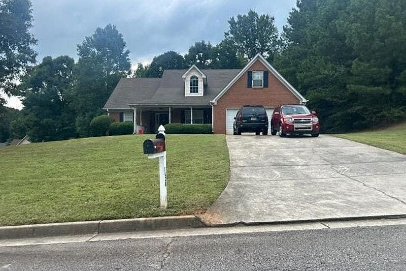 1st image of 1024 Grace Marie Ln