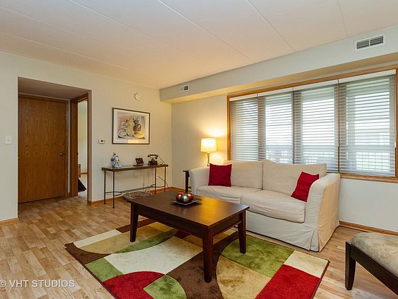 3rd image of 13918 E Leamington Dr Unit 402