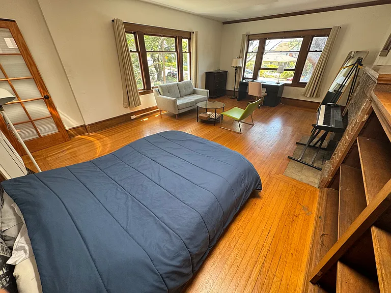 1677 Arch St #3 — Photo 2