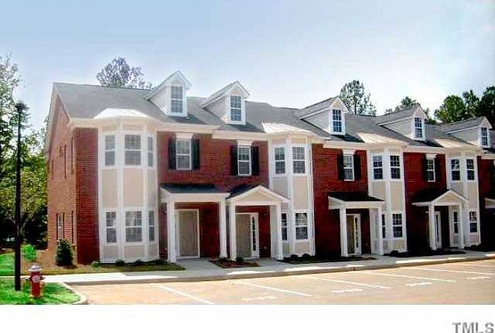 2nd image of 210 Maynard Summit Way