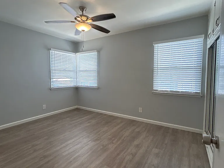 4634 W El Segundo Blvd #C — Photo 9