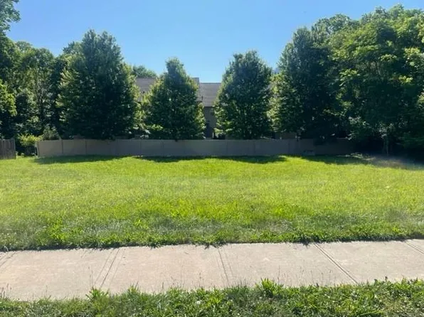 2222 Saint James Ave, Cincinnati, OH 45206