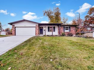 1673 Kingsford Dr #B, Florissant, MO 63031