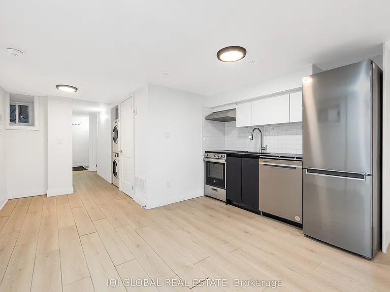 633 Ossington Ave #BASEMENT — Photo 3