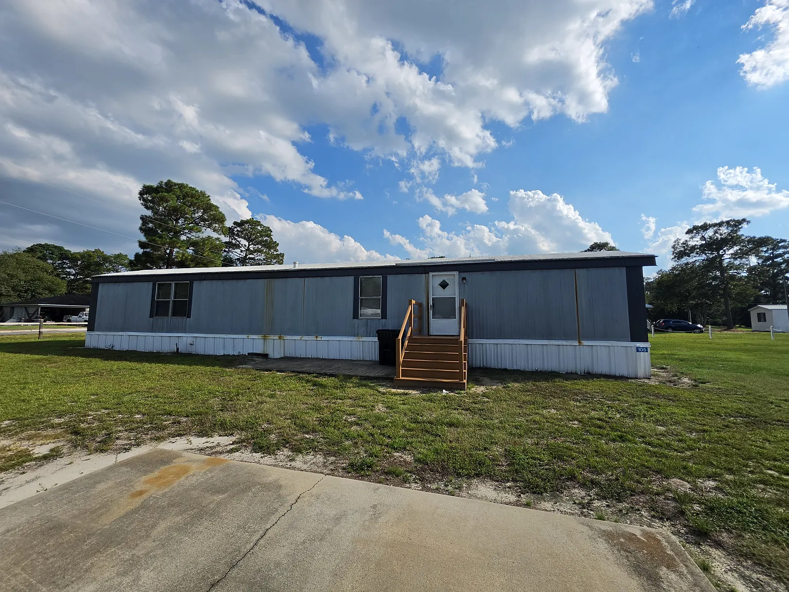 105 Colonial Court/Froehlich - 1 — Photo 1