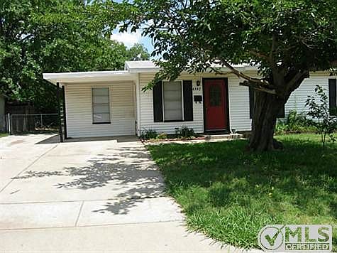 3rd image of 4557 Reaford Dr